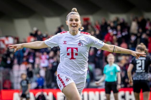 GOOGLE PIXEL Womens Bundesliga 1 FC Köln SC Freiburg, 21 04 2024 Goal celebration to 1 0 by Selina Cerci 1 FC Köln, 29 GOOGLE PIXEL Womens Bundesliga 1 FC Köln SC Freiburg, 19 Matchday, on 21 04 2024 at Franz Kremer Stadium in Cologne DFL REGULATIONS PROHIBIT ANY USE OF PHOTOGRAPHS AS IMAGE SEQUENCES AND OR QUASI VIDEO Copyright: xBEAUTIFULxSPORTS LeahxKohringx