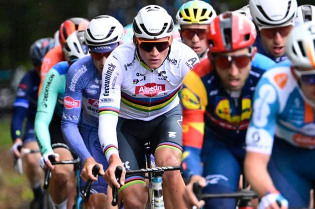 Bilder des Jahres 2024, Sport 04 April Sport Themen der Woche KW16 Sport Bilder des Tages Liege Bastogne Liege 2024 Cycling Race Liege, Belgium - April 21 : Van Der Poel Mathieu (NED) of Alpecin-Deceuninck in action during the UCI World Tour 110th Liege Bastogne Liege, a cycling race of 254,5 km with start and finish in Liege on April 21, 2024 in Liege, Belgium, 21 04 2024 ( Motordriver Kenny Verfaillie - Liege Belgium  Copyright: xPeterxDexVoechtx