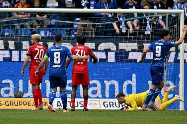 21 04 2024, xsltx, Fussball 2 Bundesliga, Karlsruher SC Hertha BSC Berlin emspor, v l Marvin Wanitzek Karlsruher SC KSC not in picture scores the goal 3 1 Tjark Ernst Hertha BSC Berlin DFL DFB REGULATIONS PROHIBIT ANY USE OF PHOTOGRAPHS as IMAGE SEQUENCES and or QUASI VIDEO Karlsruhe