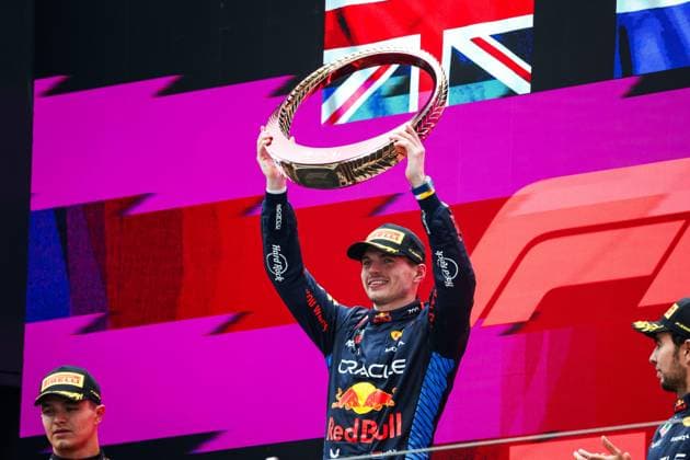 PEREZ Sergio (mex), Red Bull Racing RB20, portrait podium during the Formula 1 Lenovo Chinese Grand Prix 2024, 5th round of the 2024 Formula One World Championship, WM, Weltmeisterschaft from April 19 to 21, 2024 on the Shanghai International Circuit, in Shanghai, China - F1 - CHINESE GRAND PRIX 2024 DPPI Panoramic  240421_R05_CHINA_DP_FGOO3234