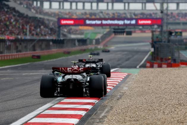 44 HAMILTON Lewis (gbr), Mercedes AMG F1 Team W15, action during the Formula 1 Lenovo Chinese Grand Prix 2024, 5th round of the 2024 Formula One World Championship, WM, Weltmeisterschaft from April 19 to 21, 2024 on the Shanghai International Circuit, in Shanghai, China - F1 - CHINESE GRAND PRIX 2024 DPPI Panoramic  240421_R05_CHINA_DP_JK14828