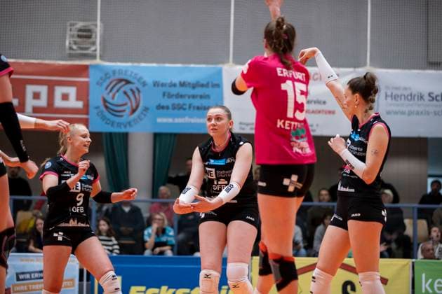 2 Bundesliga Women Pro SSC Freisen vs Schwarz Weiss Erfurt Freisen 21 04 2024 Jubel, Tina De Groot 12 Schwarz Weiss Erfurt 2 Bundesliga Women Pro SSC Freisen vs Schwarz Weiss Erfurt Bruchwaldhalle Freisen 21 04 2024 Copyright: xBEAUTIFULxSPORTS Duehringx