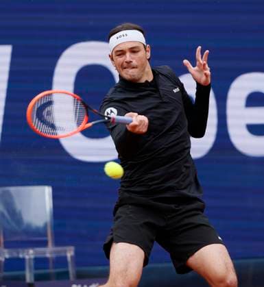 (240422) -- MUNICH, April 22, 2024 -- Taylor Fritz hits a return during the men s singles final between Taylor Fritz of the United States and Jan-Lennard Struff of Germany at the BMW Open 2024 tennis tournament in Munich, Germany, April 21, 2024. (Photo by Xinhua) (SP)GERMANY-MUNICH-TENNIS-BMW OPEN-MEN S SINGLES-FINAL PhilippexRuiz 