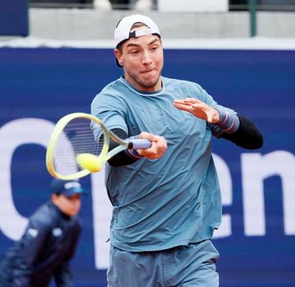 (240422) -- MUNICH, April 22, 2024 -- Jan-Lennard Struff hits a return during the men s singles final between Taylor Fritz of the United States and Jan-Lennard Struff of Germany at the BMW Open 2024 tennis tournament in Munich, Germany, April 21, 2024. (Photo by Xinhua) (SP)GERMANY-MUNICH-TENNIS-BMW OPEN-MEN S SINGLES-FINAL PhilippexRuiz 