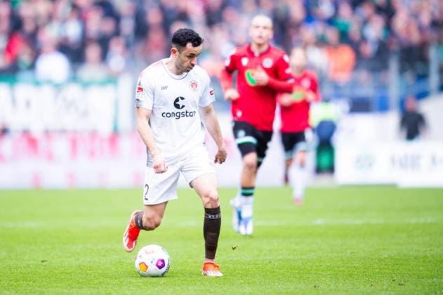 21 04 2024 Soccer, 2023 2024, 1 Bundesliga, Matchday 30, Hannover 96 FC St Pauli Manolis Saliakas Pauli DFL REGULATIONS PROHIBIT ANY USE OF PHOTOGRAPHS AS IMAGE SEQUENCES AND OR QUASI VIDEO