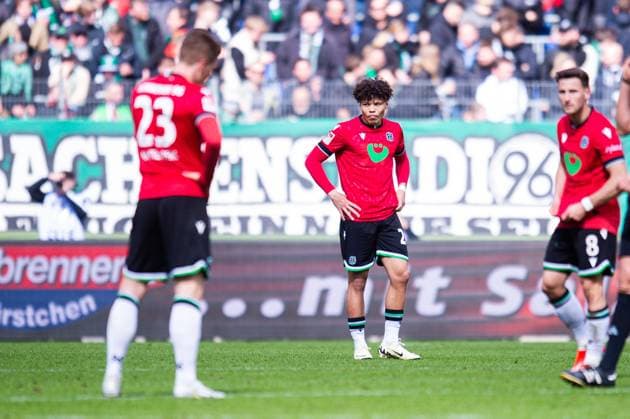 21 04 2024 Soccer, 2023 2024, 1 Bundesliga, Matchday 30, Hannover 96 FC St Pauli Montell Ndikom Hannover DFL REGULATIONS PROHIBIT ANY USE OF PHOTOGRAPHS AS IMAGE SEQUENCES AND OR QUASI VIDEO
