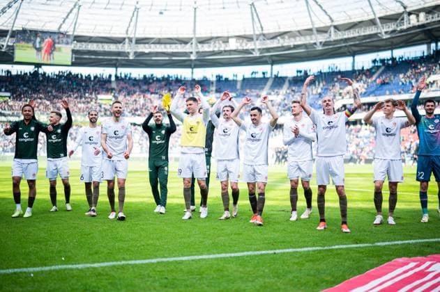 21 04 2024 Soccer, 2023 2024, 1 Bundesliga, Matchday 30, Hannover 96 FC St Pauli Team Pauli after the match, L R Eric da Silva Moreira Pauli , Johannes Eggestein Pauli , Elias Saad Pauli , Karol Mets Pauli , Danel Sinani Pauli , Andreas Albers Pauli , Connor Metcalfe Pauli , Manolis Saliakas Pauli , Hauke Wahl Pauli , Jackson Irvine Pauli , David Nemeth Pauli , Nikola Vasilj Pauli DFL REGULATIONS PROHIBIT ANY USE OF PHOTOGRAPHS AS IMAGE SEQUENCES AND OR QUASI VIDEO