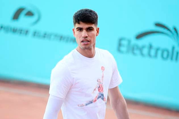 Mutua Madrid Open - Day One Carlos Alcaraz of Spain looks on during a training session of the day one of the Mutua Madrid Open 2024 at Caja Magica on April 22, 2024, in Madrid, Spain. Madrid Caja Magica Madrid Spain RL_MMO24_077 Copyright: xRicardoxLarreinax