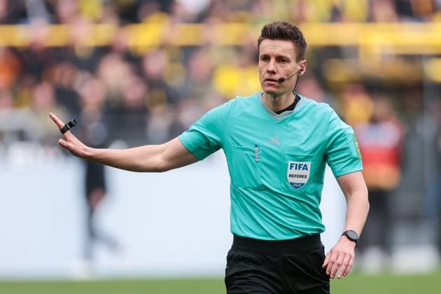 21 04 2024, Football, Season 2023 2024, 1 Bundesliga, Matchday 30, Borussia Dortmund Bayer Leverkusen, Referee Daniel Siebert, Dortmund Signal Iduna Park NRW Germany xRHR PHOTO DEx Copyright: DennisxEwert RHR-FOTOx RHR-FOTO DE