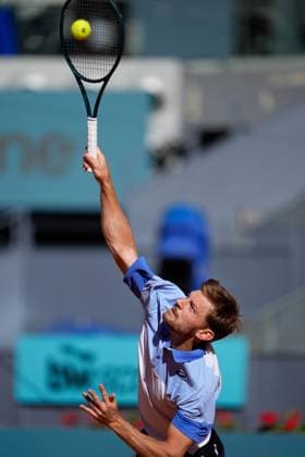April 22, 2024, Madrid, Madrid, SPAIN: David Goffin of Belgium in action against Facundo Bagnis of Argentina during the Mutua Madrid Open 2024, ATP, Tennis Herren Masters 1000 and WTA, Tennis Damen 1000, tournament celebrated at Caja Magica on April 22, 2024 in Madrid, Spain. Madrid SPAIN - ZUMAa181 20240422_zaa_a181_014 Copyright: xOscarxJ.xBarrosox