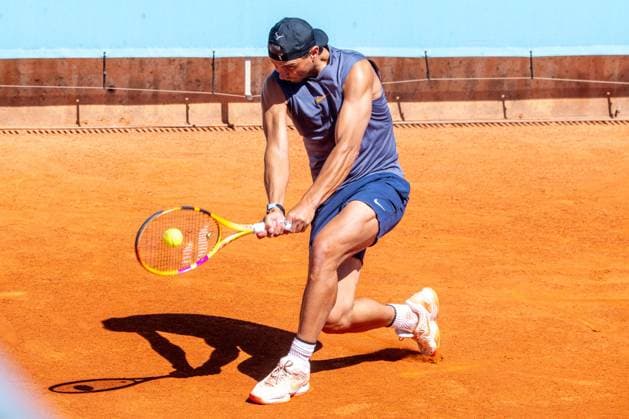 Rafa Nadal And Carlos Alcaraz Prepare For The Mutua Open - Madrid Rafa Nadal during his training for the Mutua Openon April 22, 2024, in Madrid (Spain). Photo by Jose Oliva Europa Press ABACAPRESS.COM Madrid Spain Copyright: xEuropaxPress ABACAx