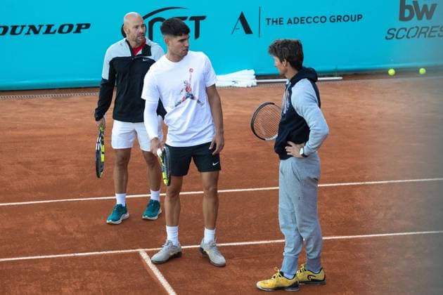 Rafa Nadal And Carlos Alcaraz Prepare For The Mutua Open - Madrid Carlos Alcaraz during his training for the Mutua Openon April 22, 2024, in Madrid (Spain). Photo by Jose Oliva Europa Press ABACAPRESS.COM Madrid Spain Copyright: xEuropaxPress ABACAx