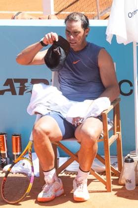 Rafa Nadal And Carlos Alcaraz Prepare For The Mutua Open - Madrid Rafa Nadal during his training for the Mutua Openon April 22, 2024, in Madrid (Spain). Photo by Jose Oliva Europa Press ABACAPRESS.COM Madrid Spain Copyright: xEuropaxPress ABACAx