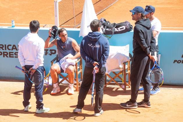 Rafa Nadal And Carlos Alcaraz Prepare For The Mutua Open - Madrid Rafa Nadal during his training for the Mutua Openon April 22, 2024, in Madrid (Spain). Photo by Jose Oliva Europa Press ABACAPRESS.COM Madrid Spain Copyright: xEuropaxPress ABACAx