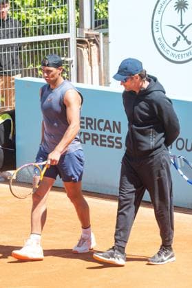 Rafa Nadal And Carlos Alcaraz Prepare For The Mutua Open - Madrid Rafa Nadal during his training for the Mutua Openon April 22, 2024, in Madrid (Spain). Photo by Jose Oliva Europa Press ABACAPRESS.COM Madrid Spain Copyright: xEuropaxPress ABACAx