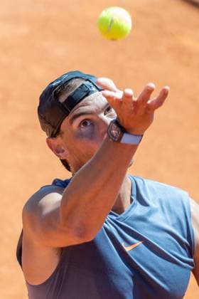 Rafa Nadal And Carlos Alcaraz Prepare For The Mutua Open - Madrid Rafa Nadal during his training for the Mutua Openon April 22, 2024, in Madrid (Spain). Photo by Jose Oliva Europa Press ABACAPRESS.COM Madrid Spain Copyright: xEuropaxPress ABACAx