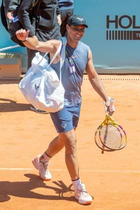 Rafa Nadal And Carlos Alcaraz Prepare For The Mutua Open - Madrid Rafa Nadal during his training for the Mutua Openon April 22, 2024, in Madrid (Spain). Photo by Jose Oliva Europa Press ABACAPRESS.COM Madrid Spain  Copyright: xEuropaxPress ABACAx