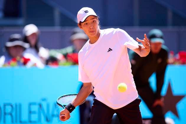 Mutua Madrid Open - Day One Amir Omarkhanov of Kazakhstan returns a shot against Roberto Bautista Agut of Spain during day one of the Mutua Madrid Open 2024 at Caja Magica on April 22, 2024, in Madrid, Spain. Madrid Caja Magica Madrid Spain RL_MMO24_116 Copyright: xRicardoxLarreinax