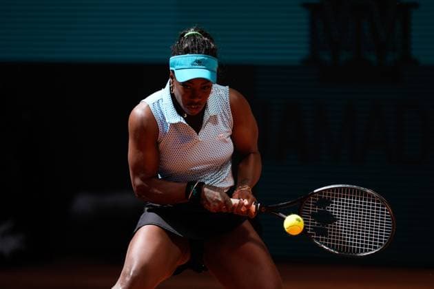 April 22, 2024, Madrid, Madrid, SPAIN: Sachia Vickery of United States in action against Rebeka Masarova of Spain during the Mutua Madrid Open 2024, ATP, Tennis Herren Masters 1000 and WTA, Tennis Damen 1000, tournament celebrated at Caja Magica on April 22, 2024 in Madrid, Spain. Madrid SPAIN - ZUMAa181 20240422_zaa_a181_103 Copyright: xOscarxJ.xBarrosox