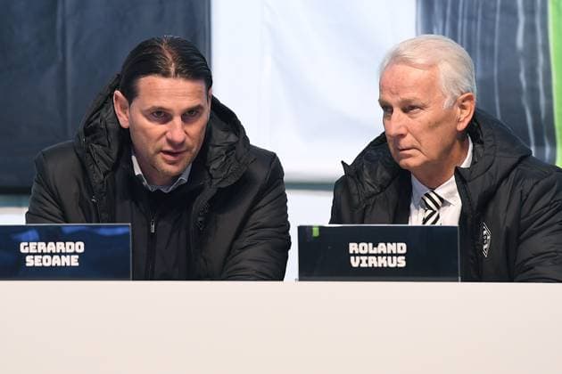 Soccer 1 Bundesliga General Meeting Borussia Mönchengladbach on 22 04 2024 at Borussia Park in Mönchengladbach Gerardo Seoane Coach Head Coach Mönchengladbach , left Rainer Bonhof President Mönchengladbach , right xRx