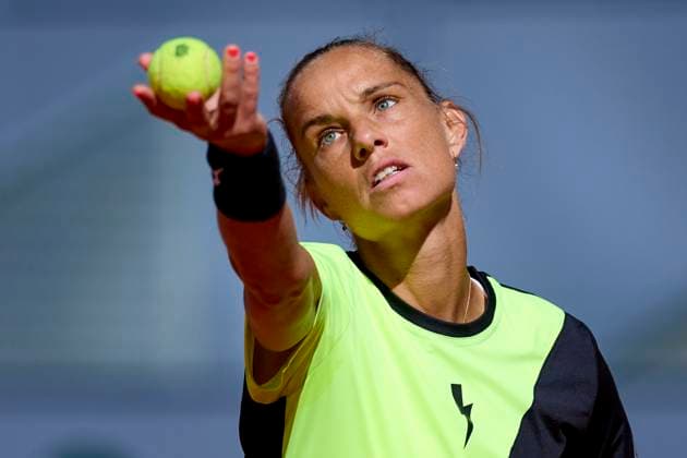 Mutua Madrid Open - Day Two Arantxa Rus of Netherlands serves against Brenda Fruhvirtova of the Czech Republic during day two of the Mutua Madrid Open 2024 at Caja Magica on April 23, 2024, in Madrid, Spain. Madrid Caja Magica Madrid Spain RL_MMO24_305 Copyright: xRicardoxLarreinax