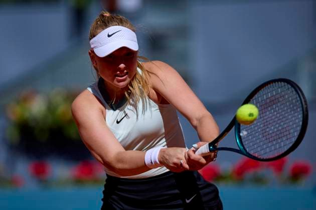 Mutua Madrid Open - Day Two Brenda Fruhvirtova of the Czech Republic returns a shot against Arantxa Rus of Netherlands during day two of the Mutua Madrid Open 2024 at Caja Magica on April 23, 2024, in Madrid, Spain. Madrid Caja Magica Madrid Spain RL_MMO24_319 Copyright: xRicardoxLarreinax
