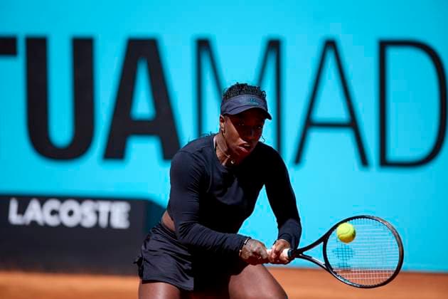 Mutua Madrid Open - Day Two Sachia Vickery of USA returns a shot against Jessica Bouzas Maneiro of Spain during day two of the Mutua Madrid Open 2024 at Caja Magica on April 23, 2024, in Madrid, Spain. Madrid Caja Magica Madrid Spain RL_MMO24_359 Copyright: xRicardoxLarreinax