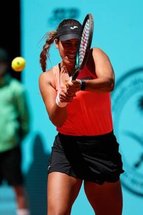 April 23, 2024, Madrid, Madrid, SPAIN: Jessica Bouzas of Spain in action against Sachia Vickery of United States during the Mutua Madrid Open 2024, ATP, Tennis Herren Masters 1000 and WTA, Tennis Damen 1000, tournament celebrated at Caja Magica on April 23, 2024 in Madrid, Spain. Madrid SPAIN - ZUMAa181 20240423_zaa_a181_063 Copyright: xOscarxJ.xBarrosox