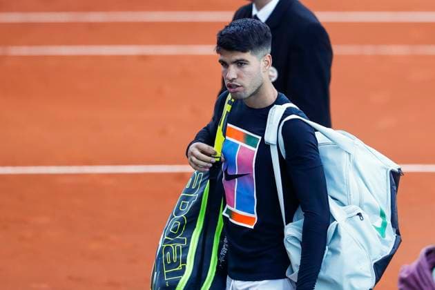 April 23, 2024, Madrid, Madrid, SPAIN: Carlos Alcaraz of Spain leaves the court during the Mutua Madrid Open 2024, ATP, Tennis Herren Masters 1000 and WTA, Tennis Damen 1000, tournament celebrated at Caja Magica on April 23, 2024 in Madrid, Spain. Madrid SPAIN - ZUMAa181 20240423_zaa_a181_074 Copyright: xIrinaxR.xHipolitox