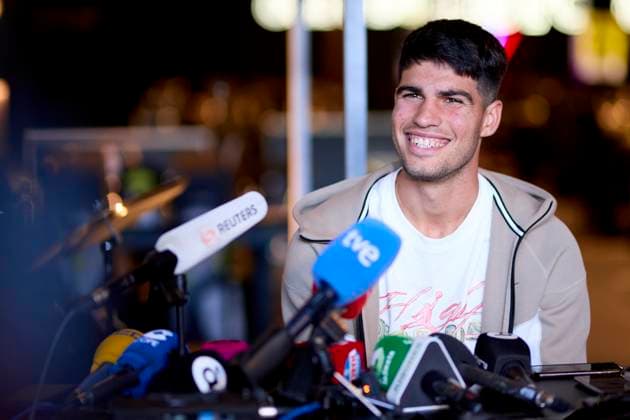 Sport Bilder des Tages Mutua Madrid Open - Day Two Carlos Alcaraz of Spain attends to the media in a press conference, PK, Pressekonferenz during day two of the Mutua Madrid Open 2024 at Caja Magica on April 23, 2024, in Madrid, Spain. Madrid Caja Magica Madrid Spain RL_MMO24_414 Copyright: xRicardoxLarreinax
