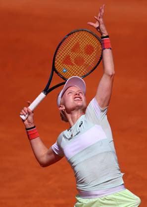 Harriet Dart of GBR in action in qualifying Mutua Madrid Open, Day 2, Tennis, La Caja Magica, Madrid, Spain - 23 Apr 2024  Copyright: xEllaxLing Shutterstockx 14446251v
