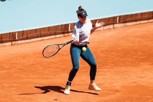 April 23, 2024, Madrid, Madrid, SPAIN: Elina Svitolina of Ukraine practices during the Mutua Madrid Open 2024, ATP, Tennis Herren Masters 1000 and WTA, Tennis Damen 1000, tournament celebrated at Caja Magica on April 23, 2024 in Madrid, Spain. Madrid SPAIN - ZUMAa181 20240423_zaa_a181_130 Copyright: xIrinaxR.xHipolitox
