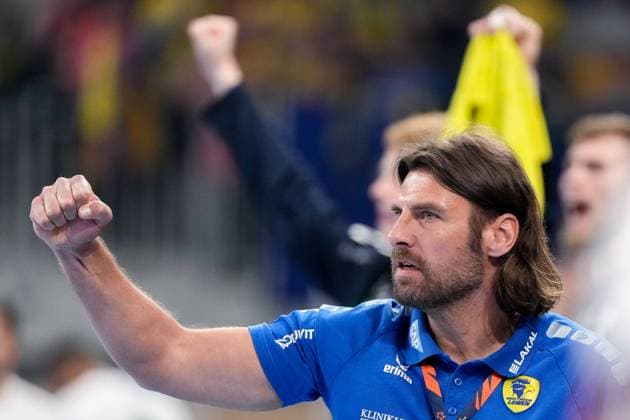 Sebastian Hinze coach, head coach, RNL , single picture, single photo, action, action, joy, happy, friendly, cheerful, happy, beaming, optimistic, 23 04 2024, Heidelberg Germany , handball, EHF European League, quarter final, Rhein Neckar Löwen Sporting CP Lisbon xozx