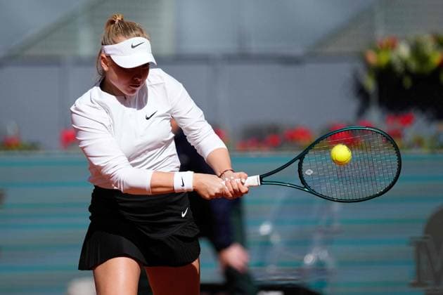 April 23, 2024, Madrid, Madrid, SPAIN: Bernarda Fruhvirtova of Czech Republic in action against Arantxa Rus of The Netherlands during the Mutua Madrid Open 2024, ATP, Tennis Herren Masters 1000 and WTA, Tennis Damen 1000, tournament celebrated at Caja Magica on April 23, 2024 in Madrid, Spain. Madrid SPAIN - ZUMAa181 20240423_zaa_a181_003 Copyright: xOscarxJ.xBarrosox