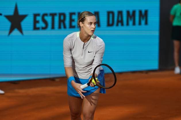 Anna Karolina Schmiedlova (SVK), APRIL 23, 2024 - Tennis : Schmiedlova during singles round of 128 match against Sofia Kenin on the WTA, Tennis Damen 1000 tournaments Mutua Madrid Open tennis tournament at the Caja Magica in Madrid, Spain. Noxthirdxpartyxsales  (251089011)