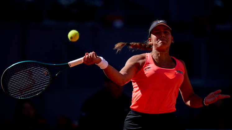 Mutua Madrid Open - Day Three Jessica Bouzas Maneiro of Spain returns a shot against Paula Badosa of Spain during day three of the Mutua Madrid Open 2024 at Caja Magica on April 24, 2024, in Madrid, Spain. Madrid Caja Magica Madrid Spain RL_MMO24_539 Copyright: xRicardoxLarreinax