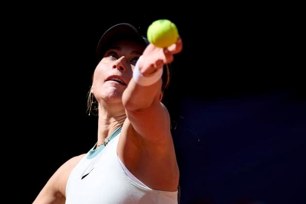 Mutua Madrid Open - Day Three Paula Badosa of Spain serves against Jessica Bouzas Maneiro of Spain during day three of the Mutua Madrid Open 2024 at Caja Magica on April 24, 2024, in Madrid, Spain. Madrid Caja Magica Madrid Spain RL_MMO24_575 Copyright: xRicardoxLarreinax