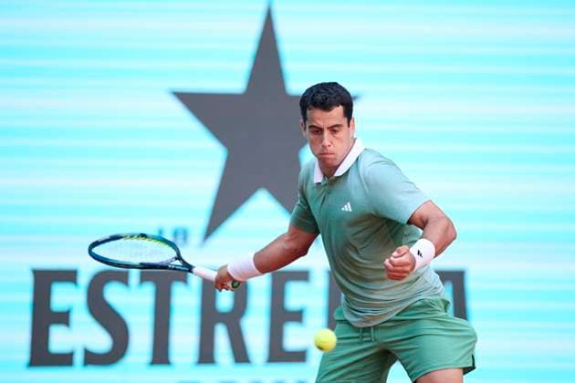 Mutua Madrid Open - Day Three Maume Munar of Spain returns a shot against Nuno Borges of Portugal during day three of the Mutua Madrid Open 2024 at Caja Magica on April 24, 2024, in Madrid, Spain. Madrid Caja Magica Madrid Spain RL_MMO24_643 Copyright: xRicardoxLarreinax