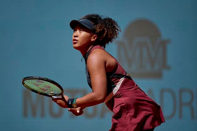 Mutua Madrid Open - Day Three Naomi Osaka of Japan returns a shot against Greet Minnen of Belgium during day two of the Mutua Madrid Open 2024 at Caja Magica on April 23, 2024, in Madrid, Spain. Madrid Caja Magica Madrid Spain RL_MMO24_844 Copyright: xRicardoxLarreinax