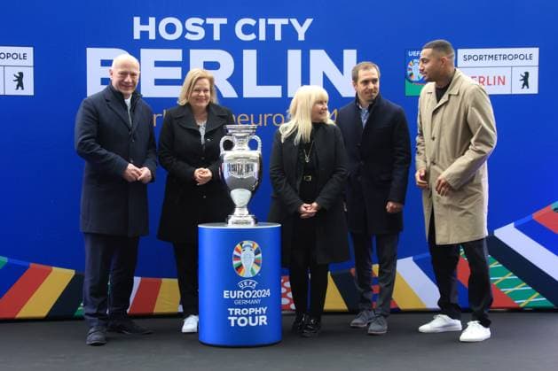 DEU, EM, EM Cup presentation, 24 04 2024, Berlin Olympic Stadium, Berlin, DEU, EM, EM Cup presentation, in the picture Nancy Faeser Federal Minister of the Interior and for Homeland Kai Wegner Governing Mayor of Berlin Iris Spranger Senator for the Interior and Sport Philipp Lahm Tournament Director EURO 2024 Kevin Prince Boateng Ambassador of the Host City Berlin Photo Juergen Engler nordphoto GmbH nordphotoxGmbHx xEngler nph00076