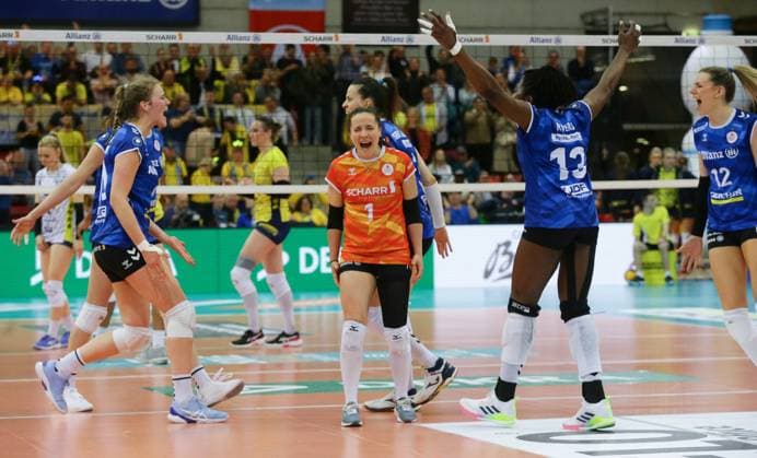 Stuttgart , Volleyball Bundesliga Womens PlayOff Final Game 4, Allianz MTV Stuttgart vs SSC Palmberg Schwerin , cheering Stuttgart , center Roosa Koskelo