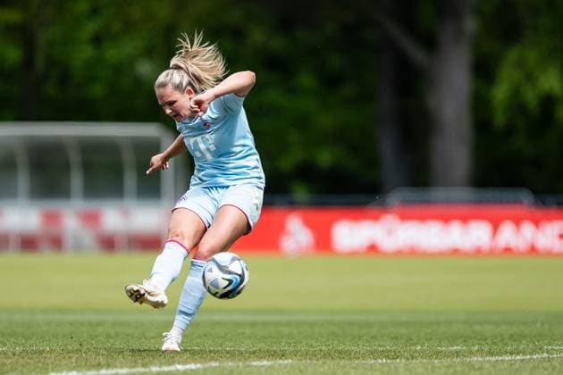 Test match 1 FC Cologne Women PSV Women 25 04 2024 Marleen Schimmer 1 FC Cologne, 23 Test match 1 FC Cologne Women PSV Women Rheinenergiesportpark 25 04 2024 Copyright: xBEAUTIFULxSPORTS Buriakovx
