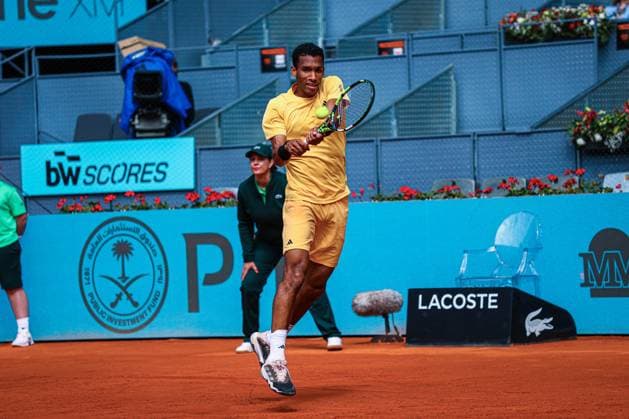 Felix Auger-Aliassime Vs Yoshihito Nishioka during he Mutua Madrid Open in Madrid, Spain - 25 Apr 2024 Felix Auger-Aliassime of Canada plays against Yoshihito Nishioka of Japan (Not in view) on Day Four of the Mutua Madrid Open 2024 tournament at La Caja Magica. Felix Won 2-1 Usera Spain Copyright: xMiguelxReisx xSOPAxImagesx Mutua Madrid Open MR -8771