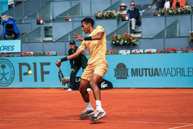 Felix Auger-Aliassime Vs Yoshihito Nishioka during he Mutua Madrid Open in Madrid, Spain - 25 Apr 2024 Felix Auger-Aliassime of Canada plays against Yoshihito Nishioka of Japan (Not in view) on Day Four of the Mutua Madrid Open 2024 tournament at La Caja Magica. Felix Won 2-1 Usera Spain Copyright: xMiguelxReisx xSOPAxImagesx Mutua Madrid Open MR -8896