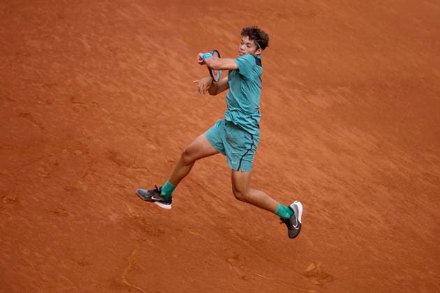 Mutua Madrid Open - Day Four Darwin Blanch of United States returns a shot against Rafael Nadal of Spain during day four of the Mutua Madrid Open 2024 at Caja Magica on April 25, 2024, in Madrid, Spain. Madrid Caja Magica Madrid Spain RL_MMO24_01332 Copyright: xRicardoxLarreinax