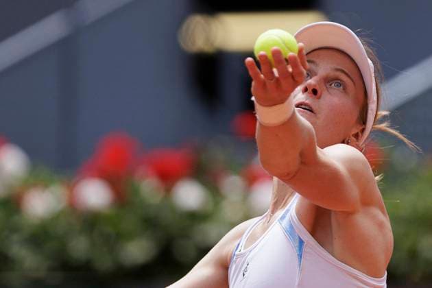 Sport Bilder des Tages April 25, 2024, Madrid, Spain: Liudmila Samsonova plays against Naomi Osaka (not pictured) during their match on Day 4 of the Mutua Madrid Open at Caja Magica Stadium. Samsonova won 6-2, 4-6, 7-5. Madrid Spain - ZUMAs197 20240425_aaa_s197_174 Copyright: xGuillermoxMartinezx