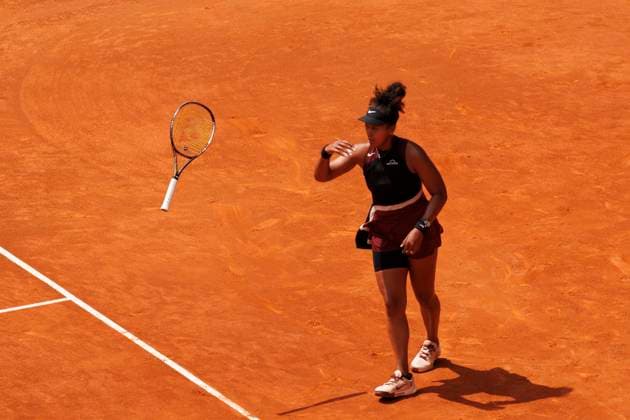 April 25, 2024, Madrid, Spain: Naomi Osaka plays against Liudmila Samsonova ( not pictured) during their match on Day 4 of the Mutua Madrid Open at Caja Magica Stadium. Samsonova won 6-2, 4-6, 7-5. Madrid Spain - ZUMAs197 20240425_aaa_s197_179 Copyright: xGuillermoxMartinezx