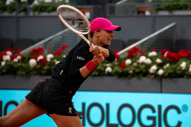 Iga?wi?tek Vs WangXiyu in Madrid, Spain - 25 Apr 2024 Iga Swiatek of Poland plays against Xiyu Wang of China (not pictured) on Day Three during their 2nd Round match of the Mutua Madrid Open at La Caja Magica. Madrid Spain Copyright: xDavidxCanalesx xSOPAxImagesx DCIgaSwiaÌ¨tekWangXiyu240425-08