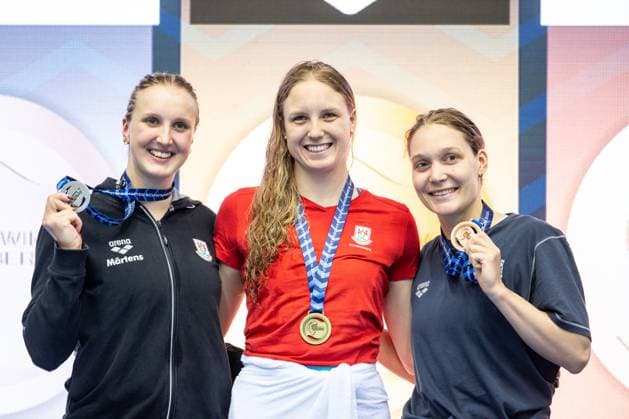 400m Freistil Frauen A-Finale v. l. n. r. Leonie Märtens (SC Magdeburg), Isabel Gose (SC Magdeburg), Leonie Kullmann (SG Neukoelln e.V. Berlin) GER, 135. Deutsche Meisterschaften Schwimmen, Schwimmen, 25.04.2024 GER, 135. Deutsche Meisterschaften Schwimmen, Schwimmen, 25.04.2024 Berlin *** 400m Freestyle Women A Final f l n r Leonie Märtens SC Magdeburg , Isabel Gose SC Magdeburg , Leonie Kullmann SG Neukoelln e V Berlin GER, 135 German Swimming Championships, Swimming, 25 04 2024 GER, 135 German Swimming Championships, Swimming, 25 04 2024 Berlin Copyright: xEibner-Pressefoto JadrankoxMarjax EP_JMC