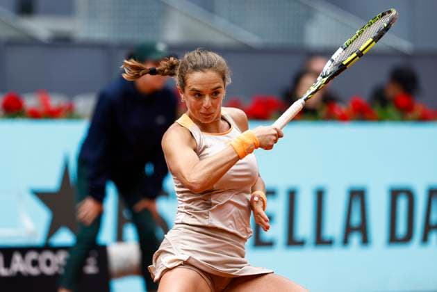 April 26, 2024, Madrid, Madrid, SPAIN: Lucia Bronzetti of Italy in action against Elena Rybakina of Kazakhstan during the Mutua Madrid Open 2024, ATP, Tennis Herren Masters 1000 and WTA, Tennis Damen 1000, tournament celebrated at Caja Magica on April 26, 2024 in Madrid, Spain. Madrid SPAIN - ZUMAa181 20240426_zaa_a181_003 Copyright: xIrinaxR.xHipolitox